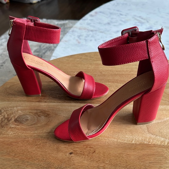 Catherine Malandrino Red Ankle Strap Heels - Picture 7 of 7